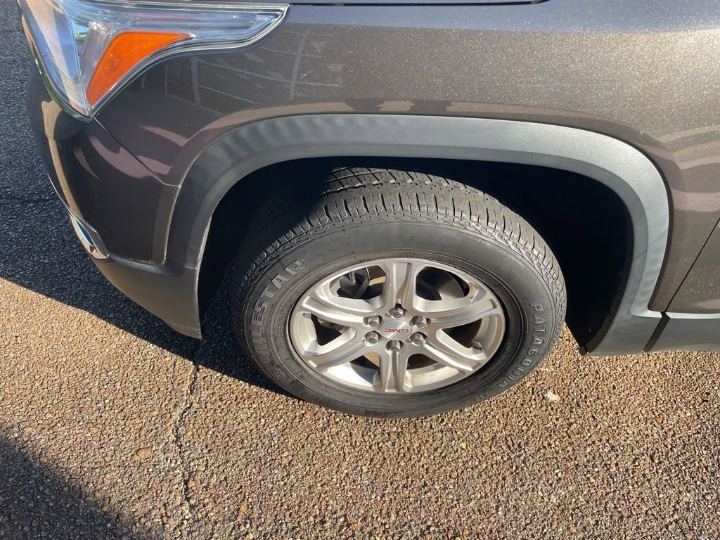 Used 2019 GMC Acadia SLE image 3