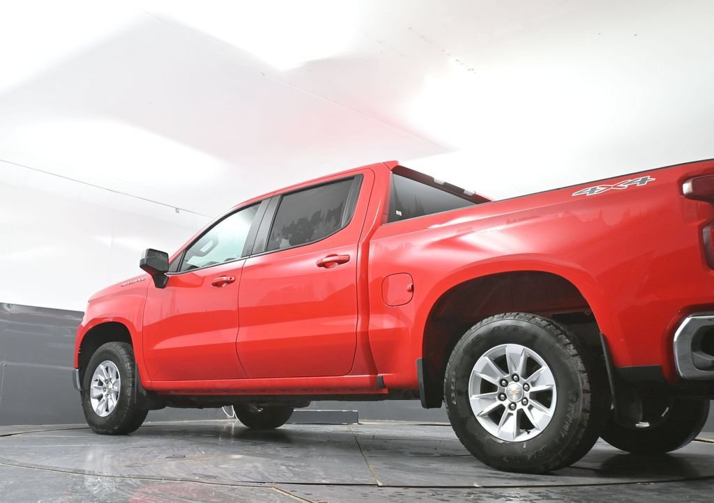 Used 2025 Chevrolet Silverado 1500 LT w/ Work Truck Package AWD/4WD image 31