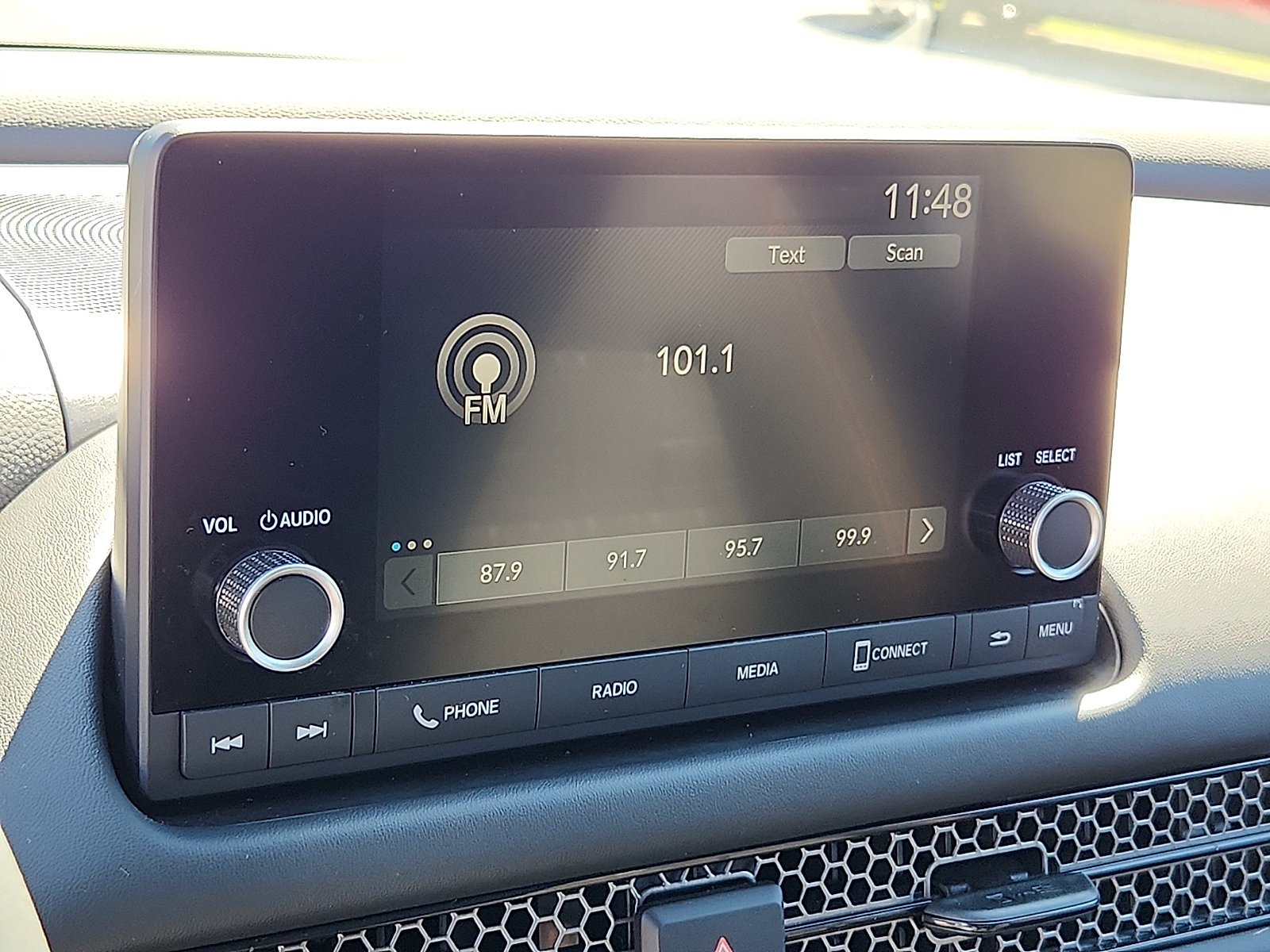 Used 2024 Honda HR-V Sport image 16