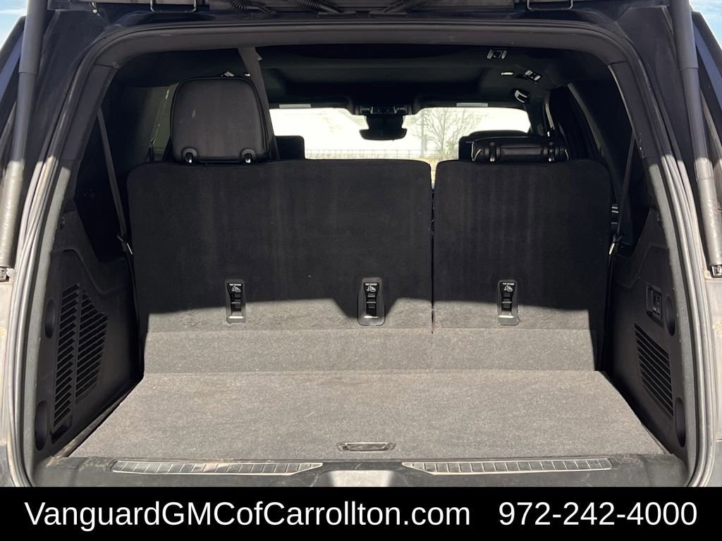 Used 2023 Chevrolet Suburban Premier w/ Advanced Technology Package image 32