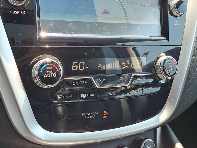 Used 2015 Nissan Murano Platinum w/ Platinum Technology Package AWD/4WD image 17