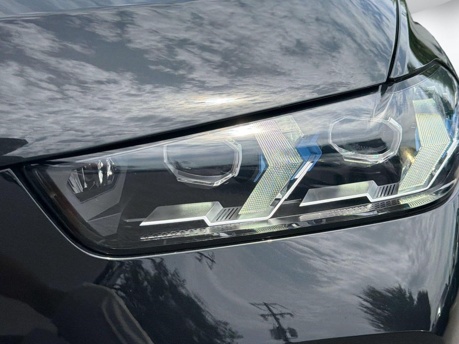 Used 2025 BMW X5 xDrive50e AWD/4WD image 27