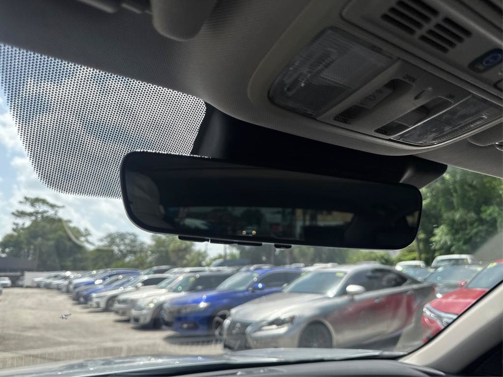 Used 2018 Honda Accord Touring image 14