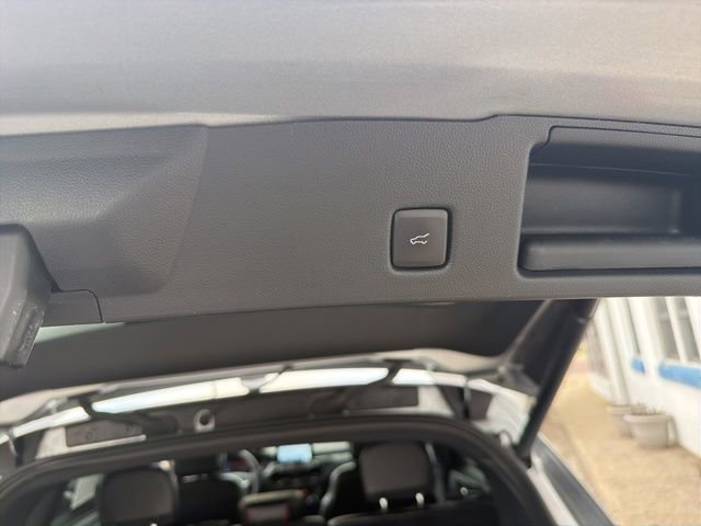 Used 2024 Ford Escape ST-Line image 38