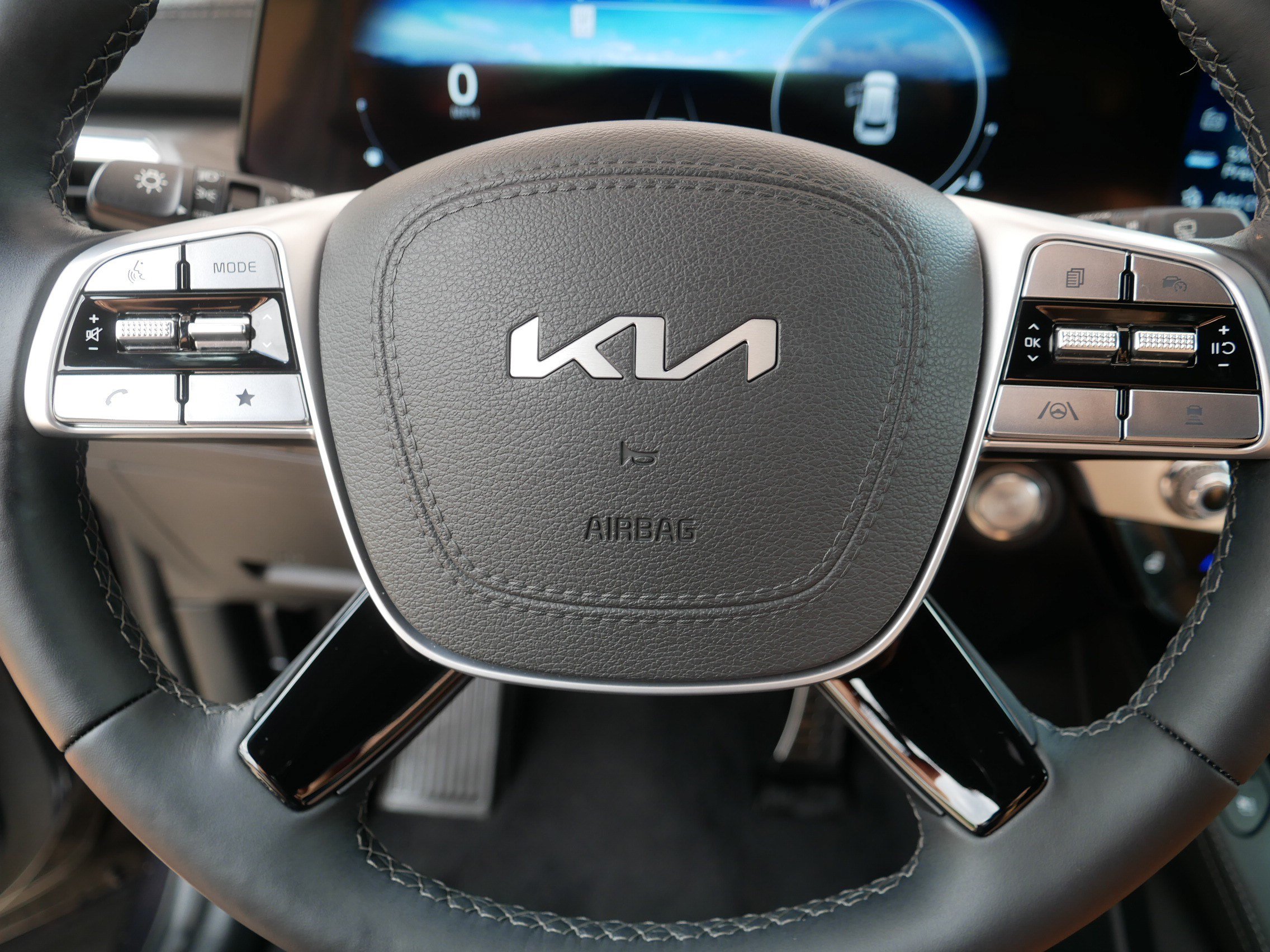 Certified 2025 Kia Telluride SX Prestige X-Line AWD/4WD image 25