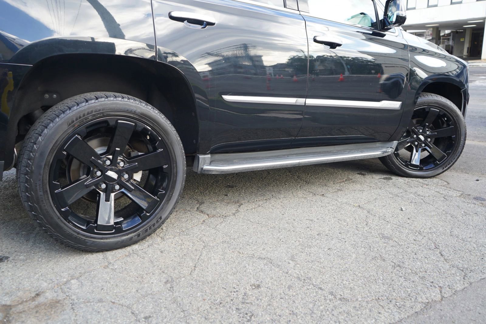 Used 2016 Cadillac Escalade 2WD image 7
