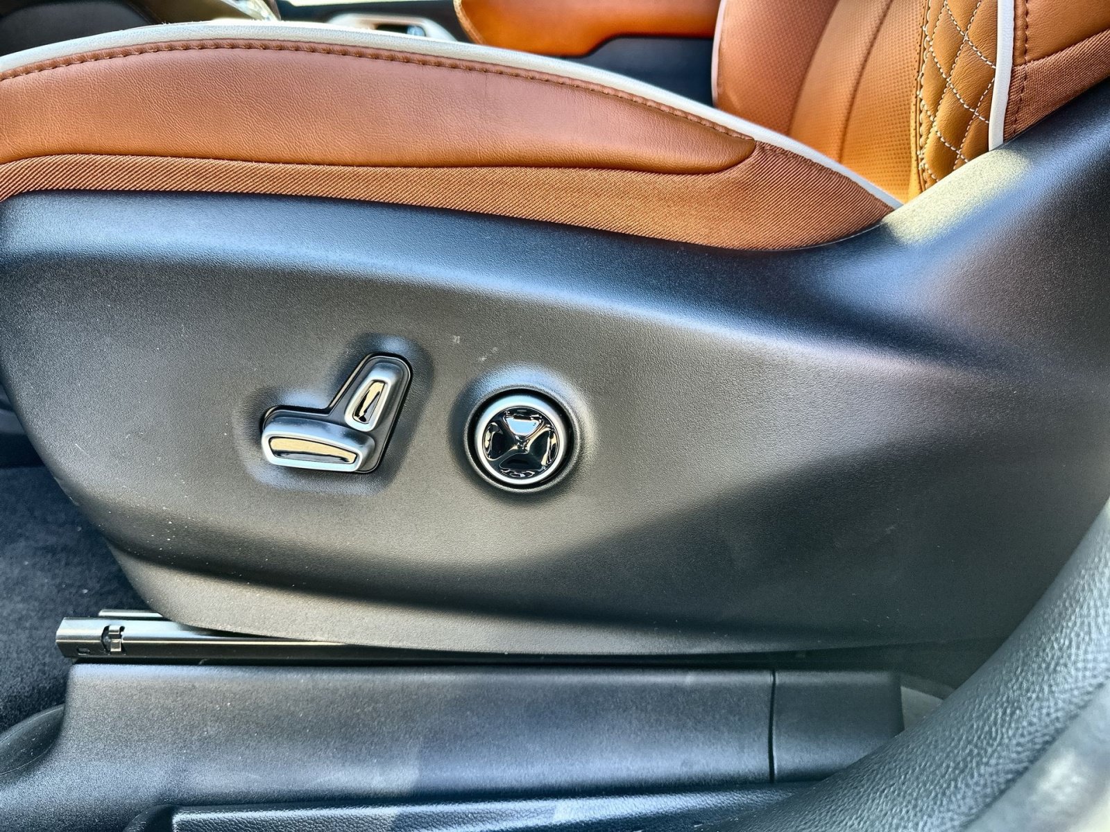 New 2026 Chrysler Pacifica Pinnacle FWD image 14