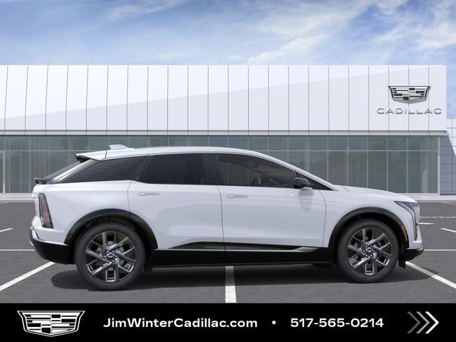 New 2027 Cadillac Optiq Luxury w/ LPO, Floor Liner Package AWD/4WD image 5