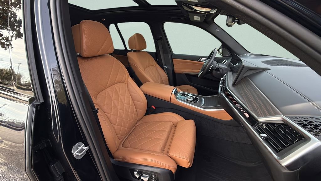 Certified 2024 BMW X5 M60i image 18