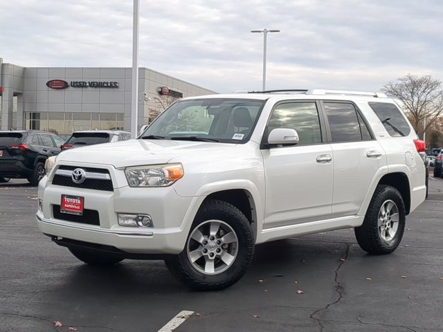 Used 2013 Toyota 4Runner SR5 image 2