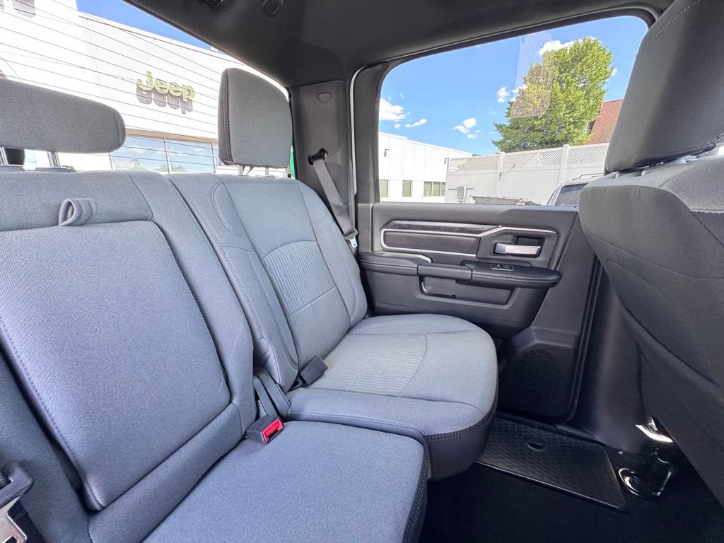 Used 2024 RAM 2500 Big Horn w/ Protection Group AWD/4WD image 24