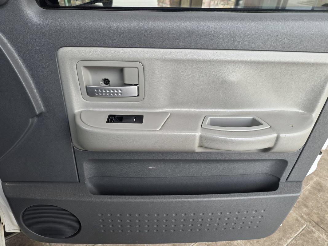 Used 2007 Dodge Dakota Laramie w/ Popular Equipment Group AWD/4WD image 20