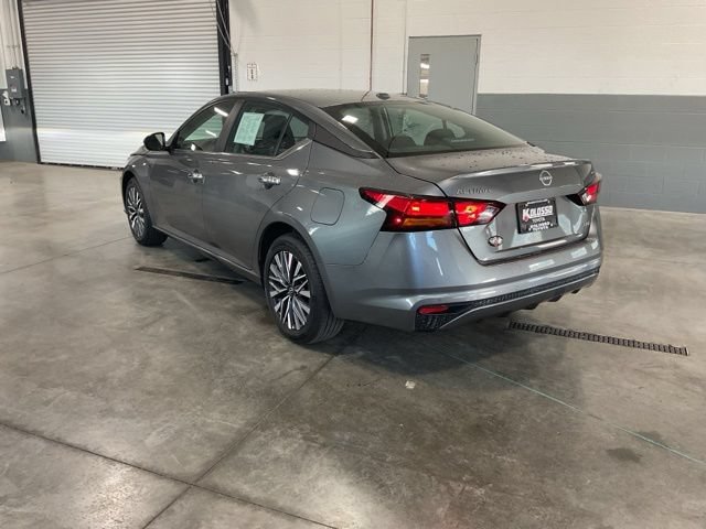 Used 2023 Nissan Altima 2.5 SV AWD/4WD image 4