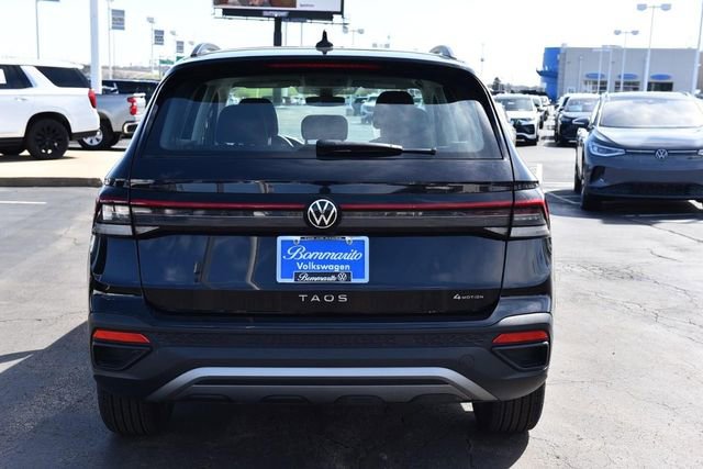 Used 2025 Volkswagen Taos S image 6