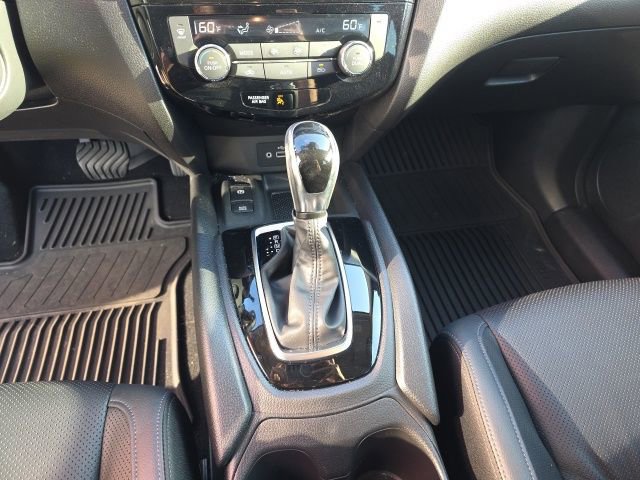 Used 2022 Nissan Rogue Sport SL w/ Premium Package image 19