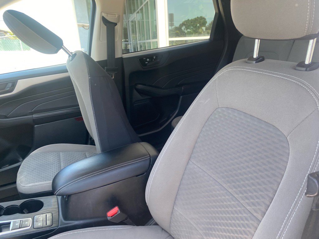 Used 2022 Ford Escape SE image 20