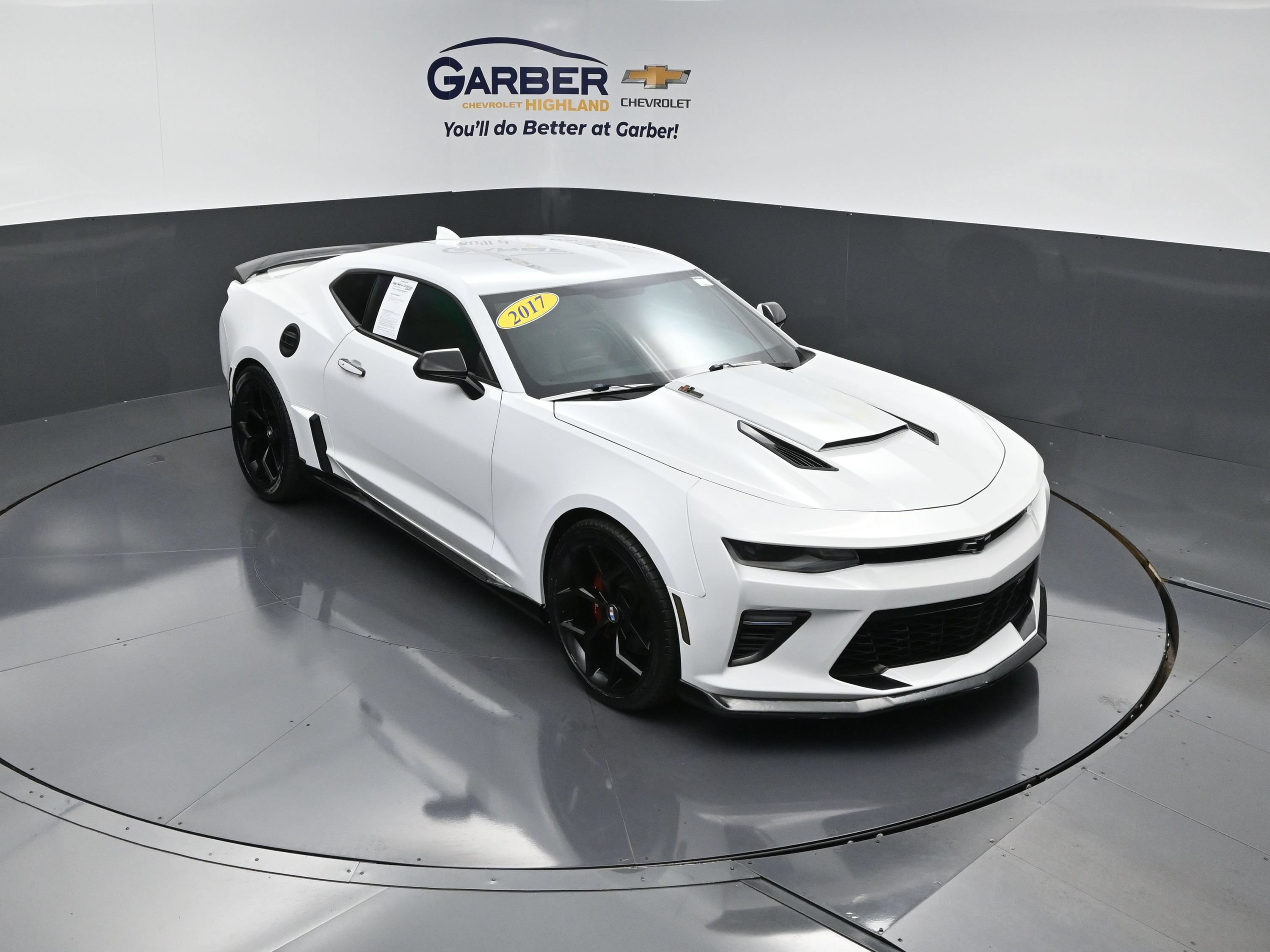 Certified 2017 Chevrolet Camaro SS RWD image 1