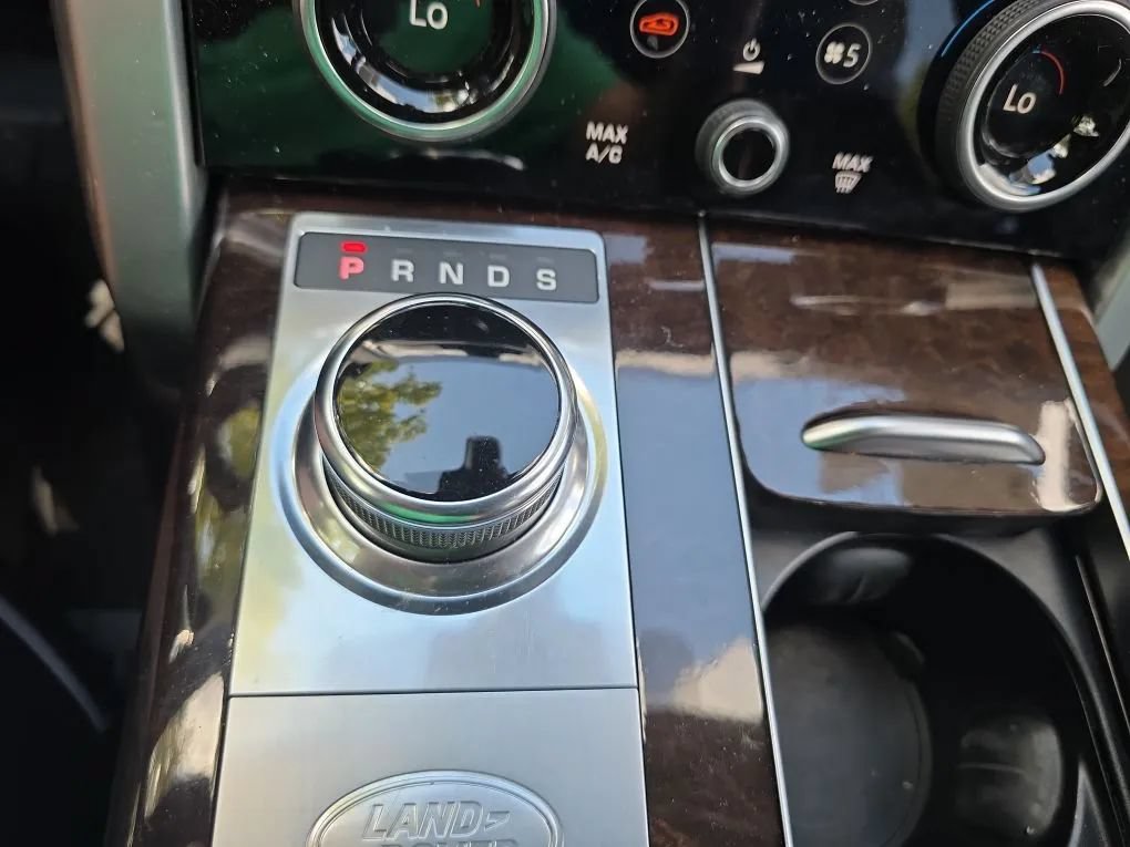 Used 2020 Land Rover Range Rover HSE AWD/4WD image 32