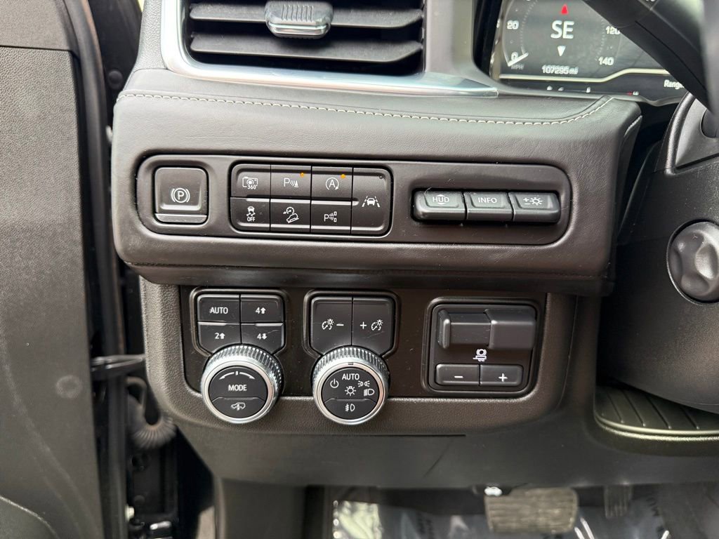 Used 2023 GMC Yukon XL Denali Ultimate image 8