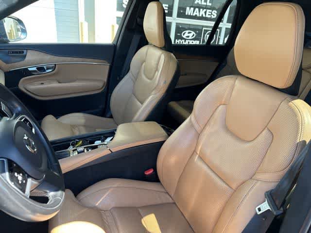 Used 2019 Volvo XC90 T6 Inscription w/ Luxury Package image 4