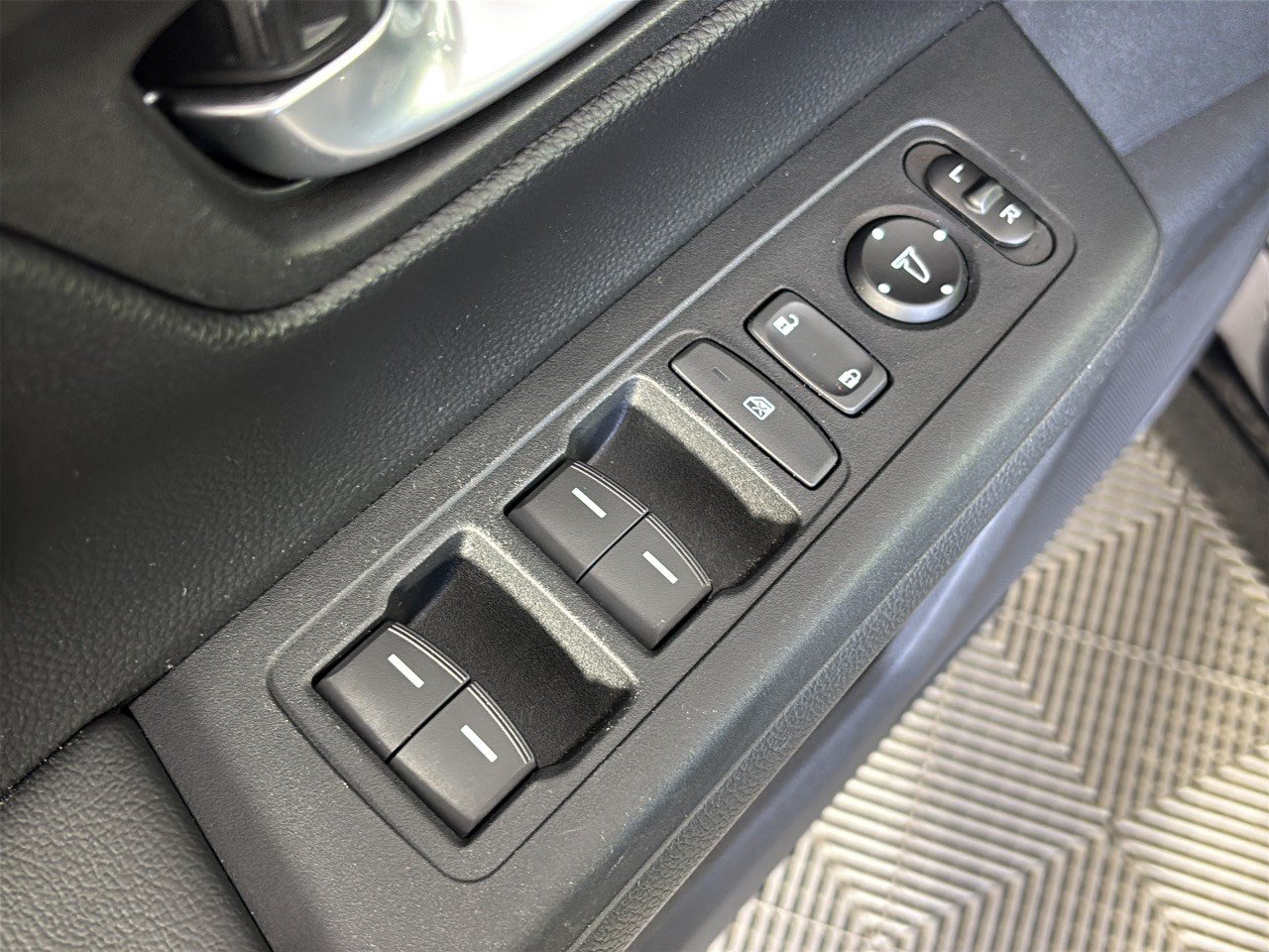 Used 2024 Honda CR-V Sport-L image 15