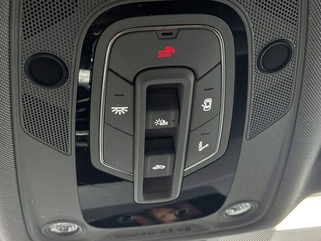 Used 2022 Audi Q5 2.0T Premium image 31