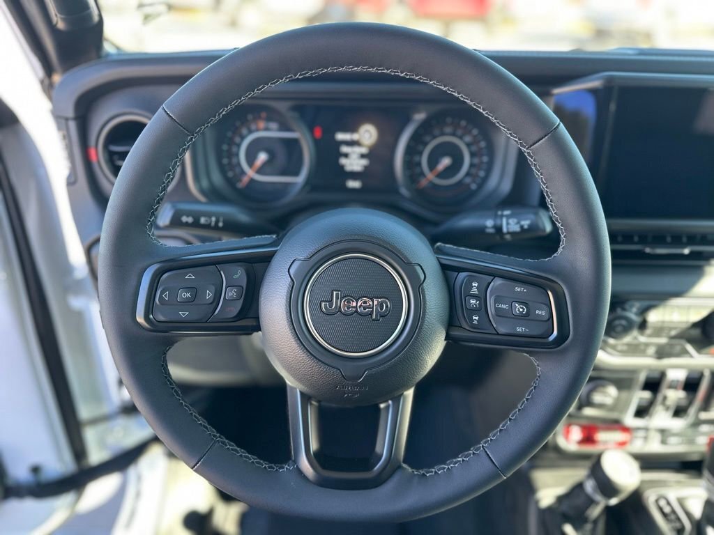 New 2026 Jeep Gladiator Rubicon w/ Steel Bumper Group image 29