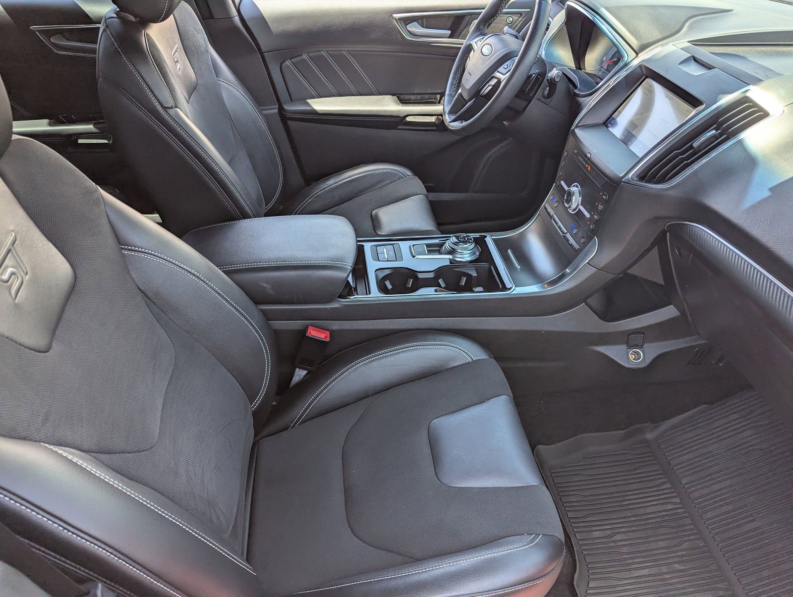 Used 2020 Ford Edge ST w/ Equipment Group 401A AWD/4WD image 11