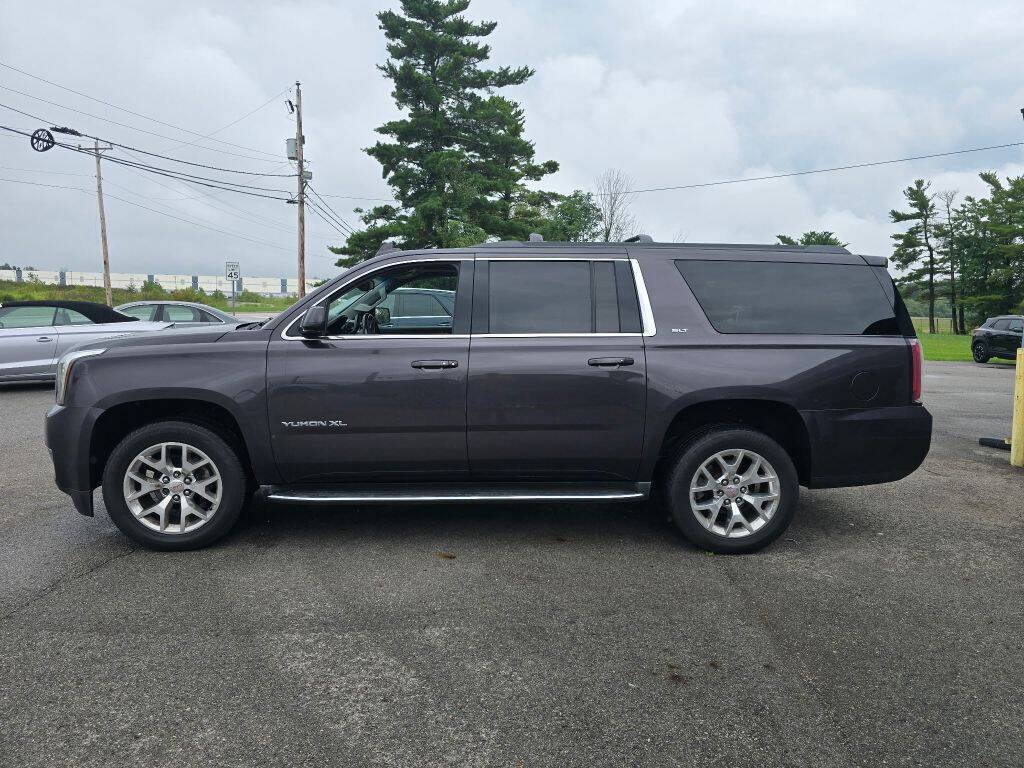 Used 2016 GMC Yukon XL SLT w/ Open Road Package AWD/4WD image 3
