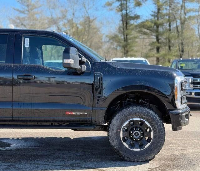 New 2026 Ford F350 Platinum w/ Tremor Off-Road Package image 2