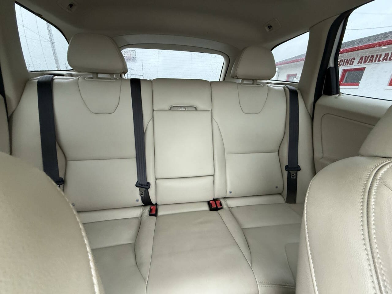 Used 2015 Volvo XC60 T5 AWD/4WD image 27