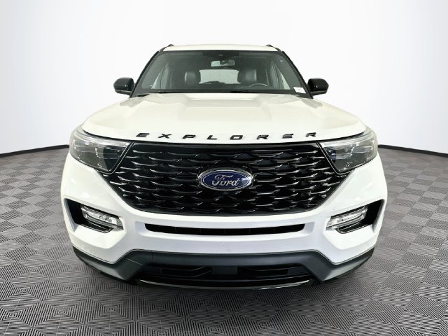 Certified 2023 Ford Explorer ST-Line w/ Class IV Trailer Tow Package AWD/4WD image 5