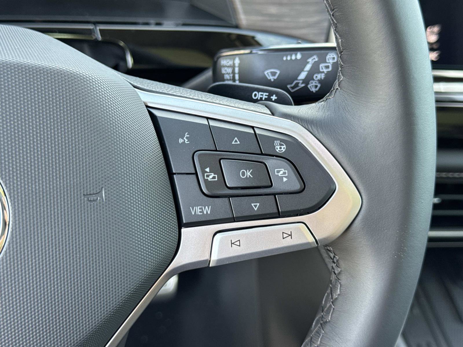 New 2026 Volkswagen Atlas SEL Premium R-Line image 12