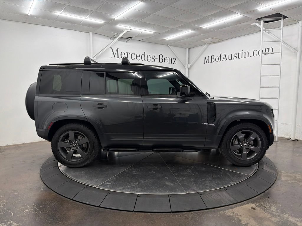 Used 2025 Land Rover Defender 110 S AWD/4WD image 8