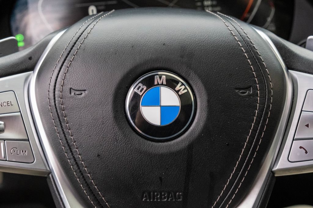 Used 2021 BMW X7 xDrive40i w/ Premium Package 2 image 19