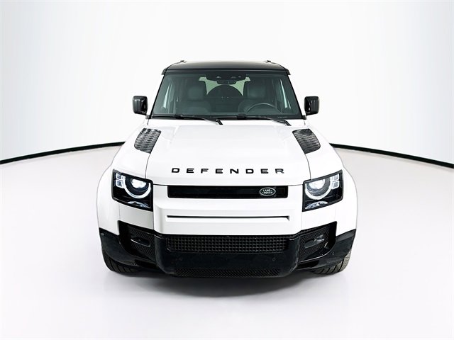 Used 2024 Land Rover Defender 110 X-Dynamic SE image 2