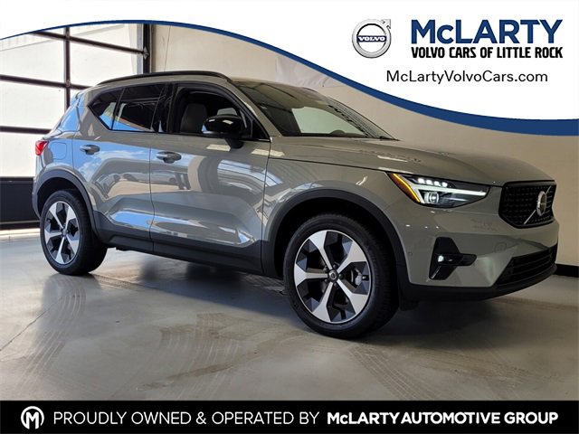 New 2026 Volvo XC40 B5 Plus w/ Protection Package Premier