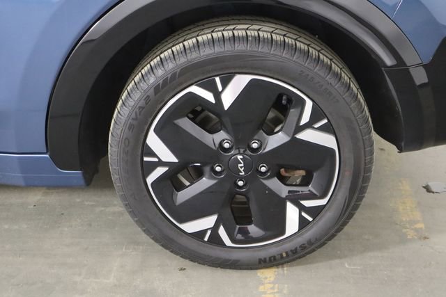 Certified 2023 Kia Niro Wind w/ Wind Preserve Package FWD image 44