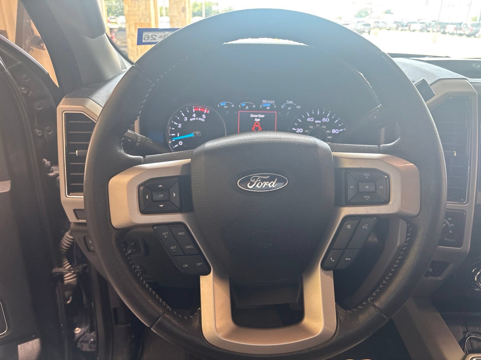 Used 2020 Ford F250 Lariat w/ Lariat Ultimate Package AWD/4WD image 8