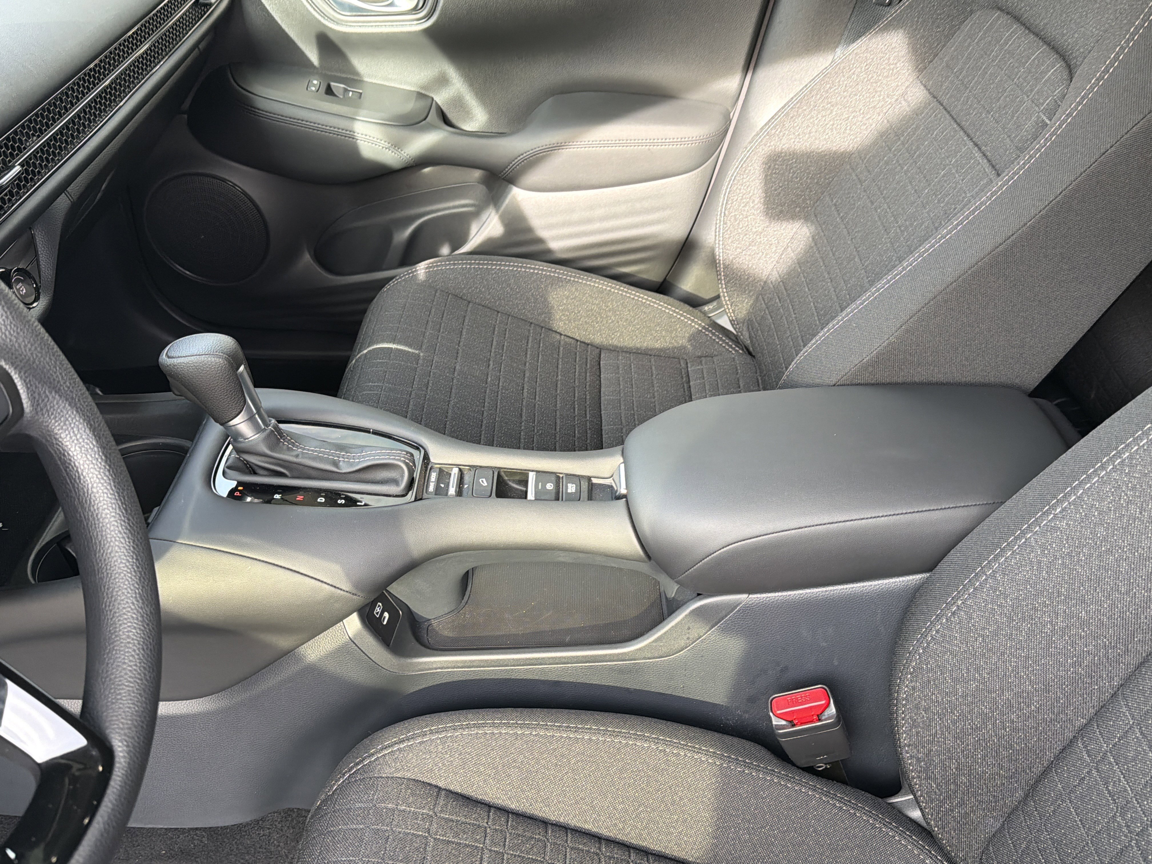 Used 2026 Honda HR-V LX image 15