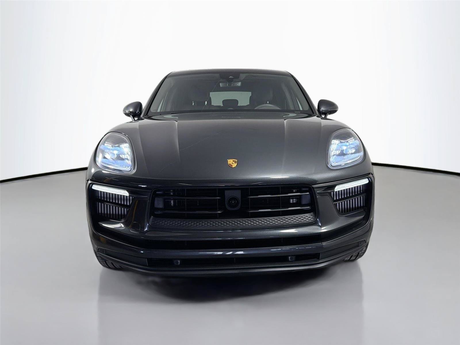 Certified 2023 Porsche Macan S AWD/4WD image 10