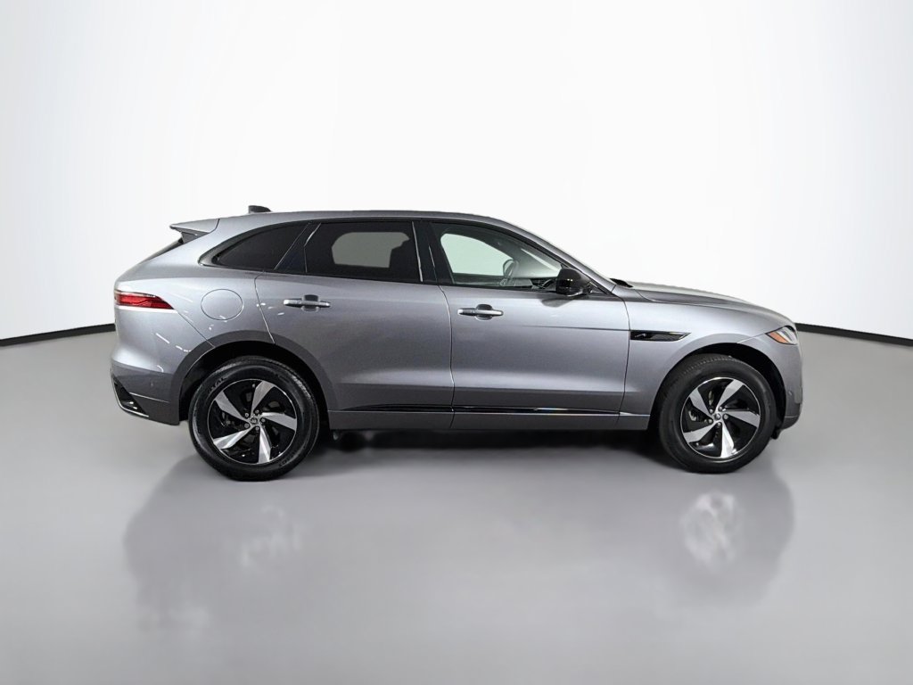 Certified 2026 Jaguar F-PACE R-Dynamic S AWD/4WD image 4