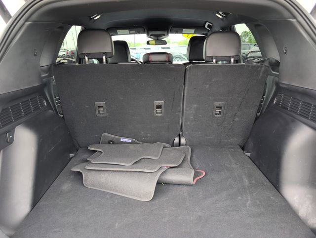 Used 2023 Ford Escape ST-Line Select AWD/4WD image 5