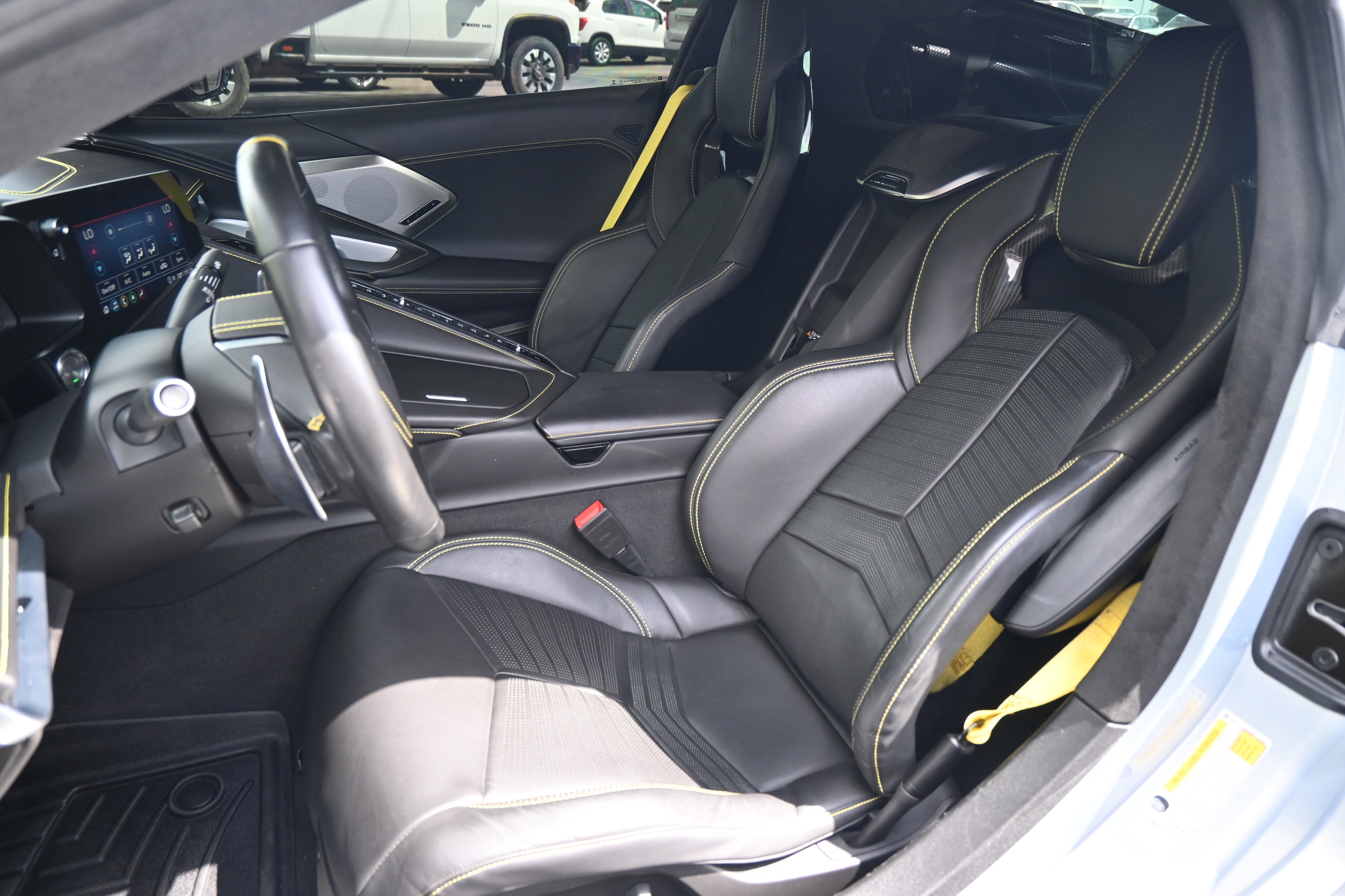 Used 2021 Chevrolet Corvette Stingray Premium Cpe w/ Z51 Performance Package image 7