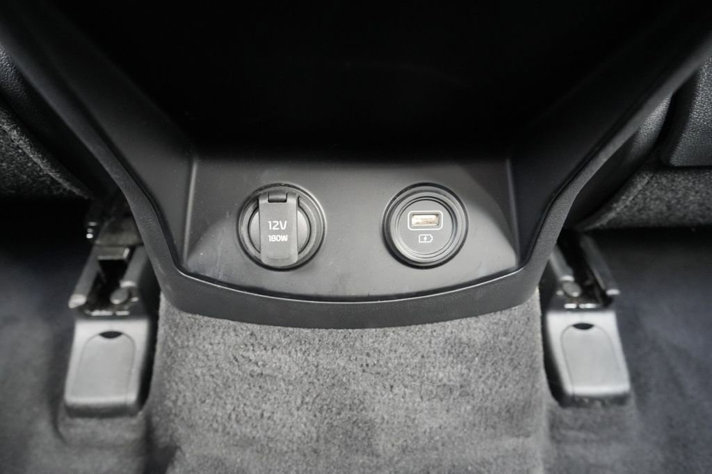 Used 2023 Kia Sorento LX AWD/4WD image 19