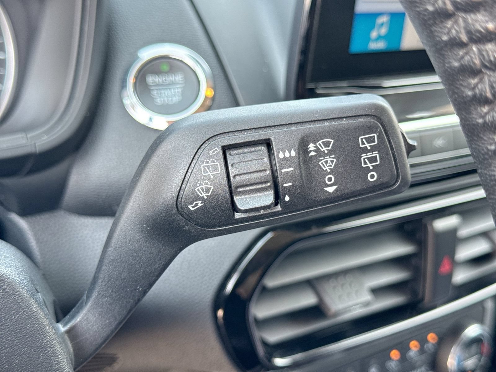 Used 2019 Ford EcoSport Titanium AWD/4WD image 28