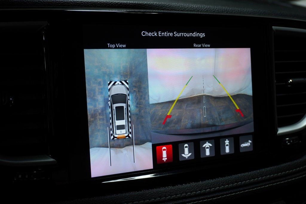 Used 2022 Chrysler Pacifica Touring-L w/ Uconnect Theater Family Group image 27