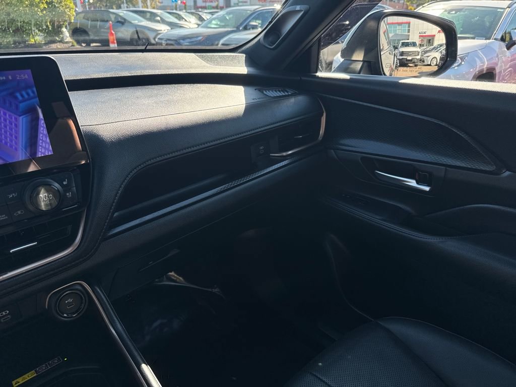 Used 2024 Toyota Grand Highlander AWD Hybrid image 30