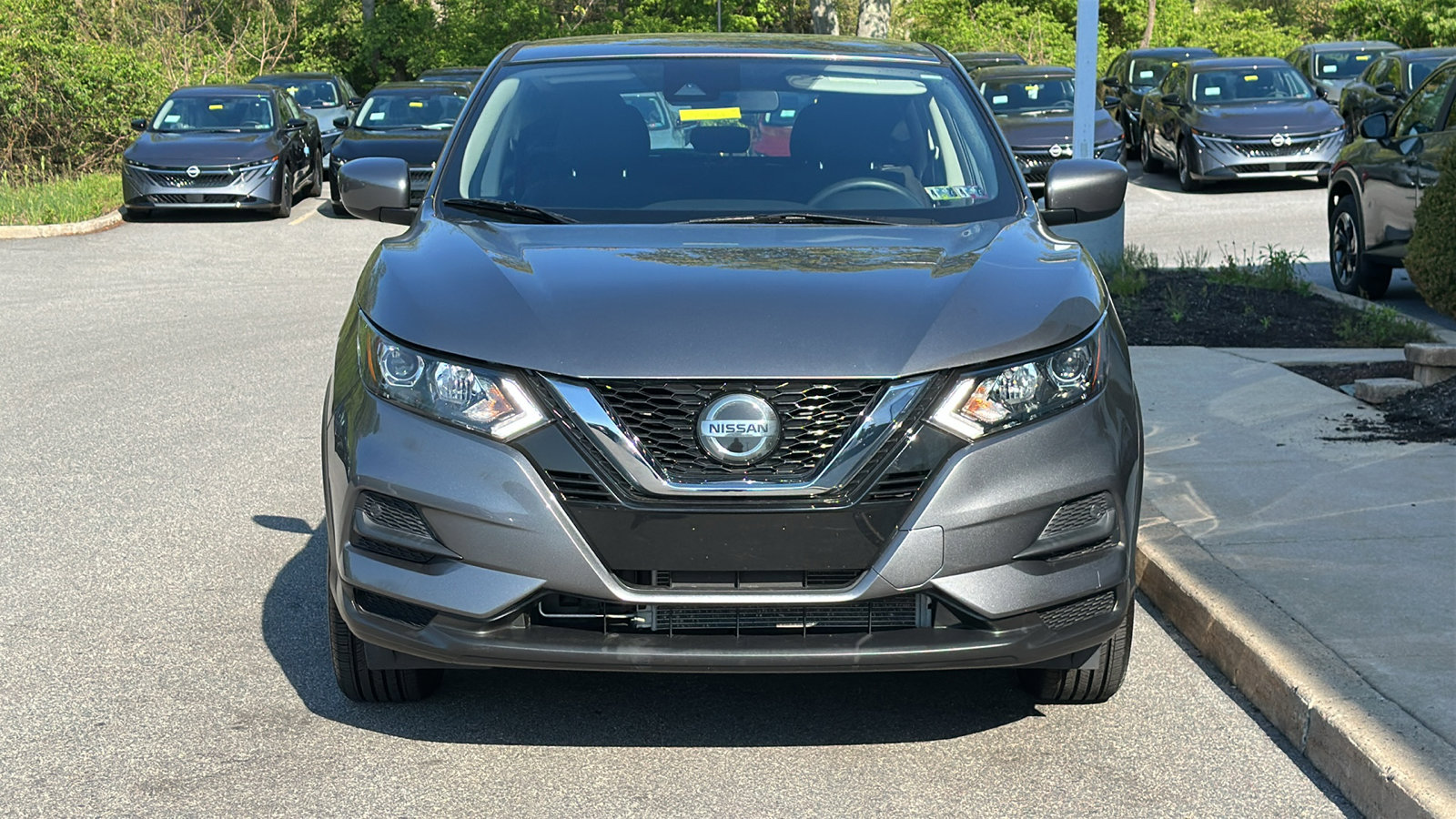 Used 2020 Nissan Rogue Sport S AWD/4WD image 3