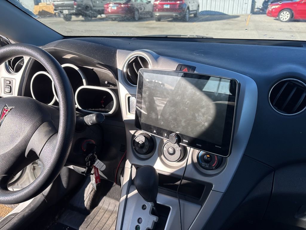 Used 2010 Pontiac Vibe w/ Preferred Package image 24